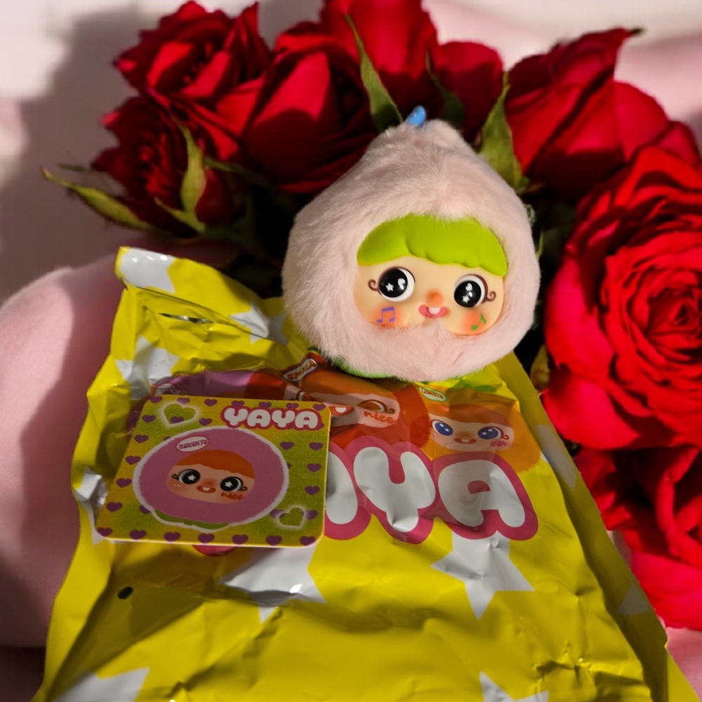 Yaya Pink Naughty Plushy Keychain - Confirmed